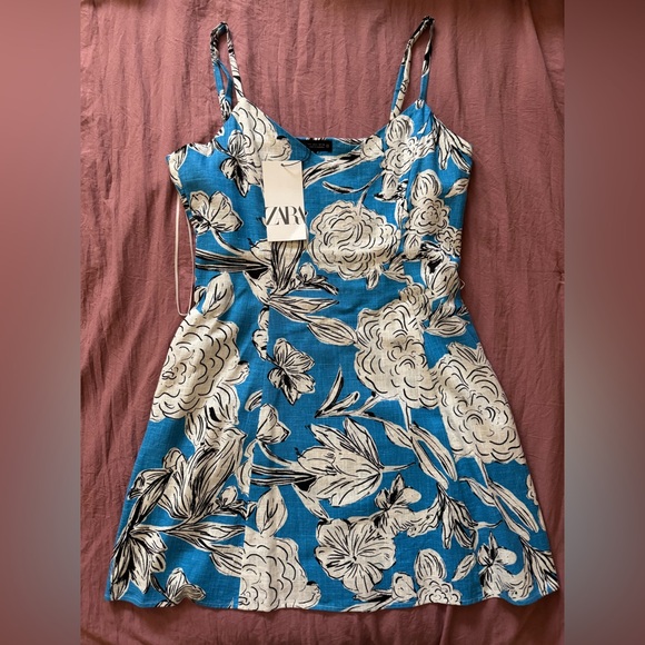 Zara Dresses & Skirts - Zara Floral Dress